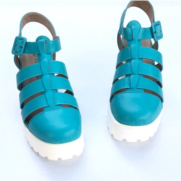 🎉HOST PICK🎉BLUE & WHITE  CHUNKY PLATFORM SANDALS - Picture 2 of 8